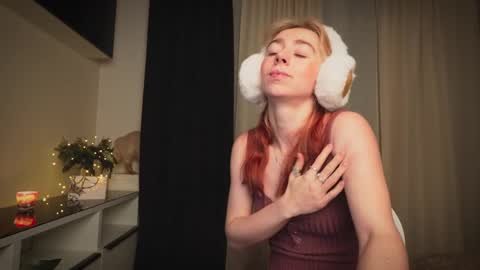 Snapshot of ameliamber0 chatting on December 30, 6:05 pm Amelia online show from December 30, 6:05 pm