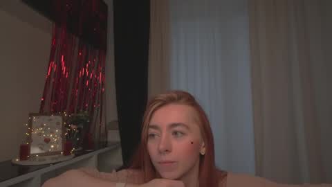 Snapshot of ameliamber0 chatting on February 13, 2:52 pm Amelia online show from February 13, 2:52 pm