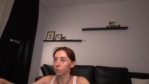 Snapshot of ameliamber0 chatting on October 8, 4:02 pm Amelia online show from October 8, 4:02 pm