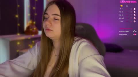 Amelia online show from February 2, 7:05 am