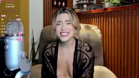 Snapshot of ameliashepard1 chatting on September 29, 10:53 pm Amelia online show from September 29, 10:53 pm