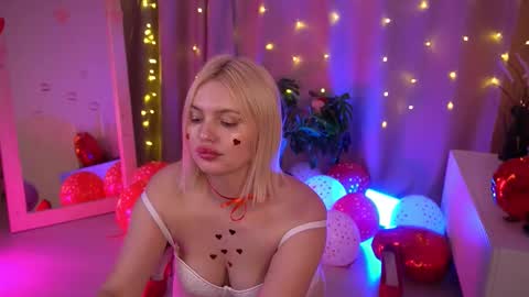  Amelia  online show from February 15, 7:51 am