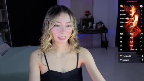 Snapshot of amelieaxie chatting on September 25, 3:24 am Isabella online show from September 25, 3:24 am