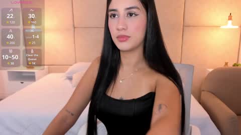 Snapshot of amiirra_ chatting on February 6, 9:06 pm Amira sweet online show from February 6, 9:06 pm