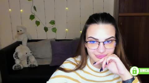 Amina online show from February 15, 10:44 am