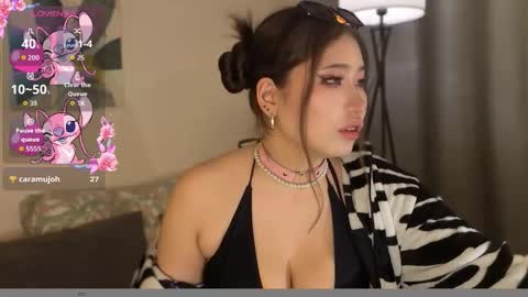 Snapshot of aminasaffron chatting on October 17, 4:44 pm aminasaffron online show from October 17, 4:44 pm