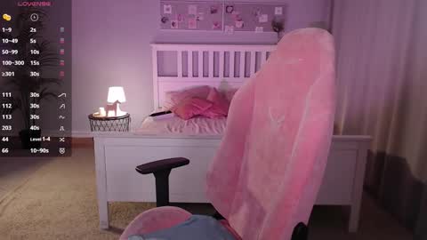Snapshot of aminegulse chatting on September 18, 1:09 am Camilla online show from September 18, 1:09 am