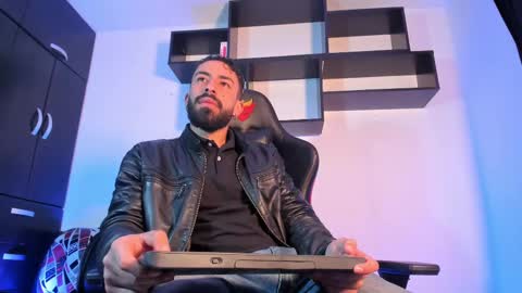 Amir online show from March 5, 11:38 am