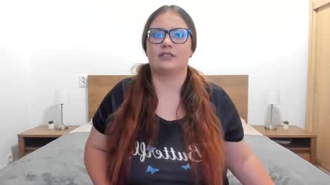 Amira Vyxen online show from September 27, 9:01 pm