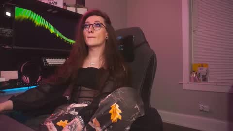   Am-er-in online show from October 18, 5:00 am