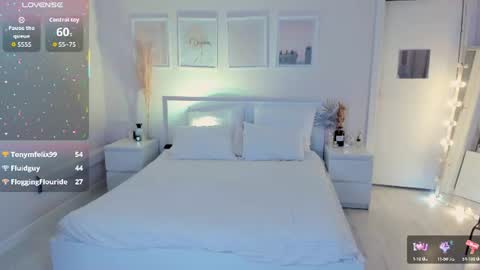 amlie_mini online show from July 19, 11:02 am