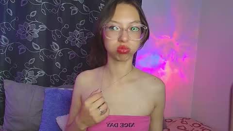 Ammelie online show from March 27, 3:01 am