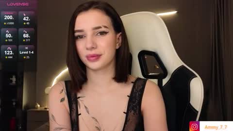 Snapshot of ammy_cumwme chatting on October 14, 9:45 am Ammy dont forget to thumbs up me online show from October 14, 9:45 am