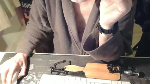 amslave4f online show from January 8, 9:26 am