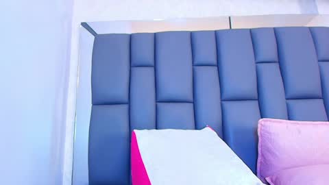 amy__wats0n online show from May 6, 7:20 pm