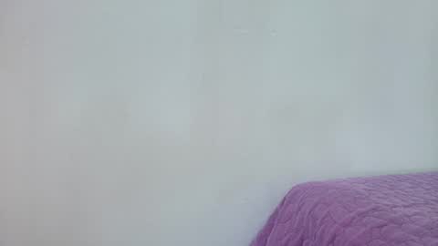 Snapshot of amy__wats0n chatting on February 6, 1:27 am amy__wats0n online show from February 6, 1:27 am