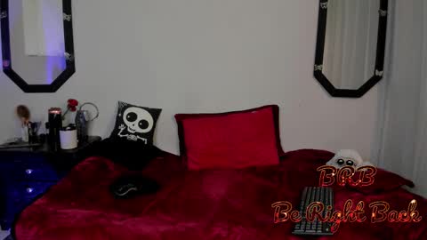 Amy online show from February 27, 6:22 pm