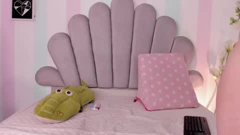 Amy online show from February 25, 9:51 pm