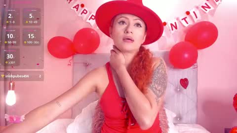 Snapshot of amy_e chatting on February 14, 10:58 pm Amy Evans online show from February 14, 10:58 pm