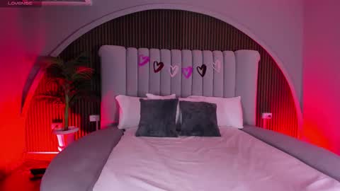 amy online show from February 14, 12:30 pm