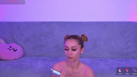 amykentt online show from April 23, 2:51 pm