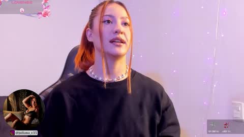 Snapshot of amypond__ chatting on October 6, 12:34 pm Amy online show from October 6, 12:34 pm