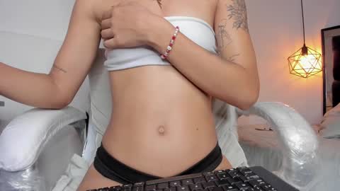 Amy online show from October 6, 2:13 pm