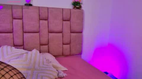 amyvegaa_ online show from January 11, 6:14 pm