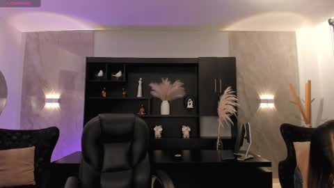 Snapshot of amywalker_ chatting on March 1, 10:13 am AMY WALKER online show from March 1, 10:13 am
