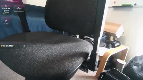 A online show from March 10, 12:06 pm