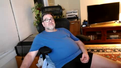 an_older_gentleman online show from July 12, 4:04 am