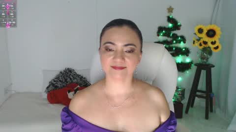  Ana  online show from December 19, 1:01 am