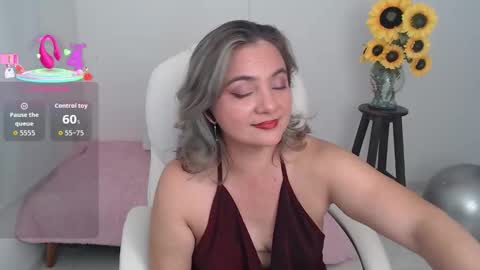 Snapshot of ana_hotmilfx chatting on October 4, 11:57 pm ANA online show from October 4, 11:57 pm