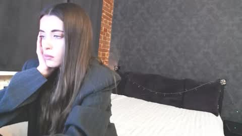 Anna online show from September 17, 2:53 pm