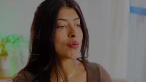 anabelcurvy online show from April 9, 9:37 am