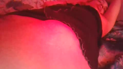 anabella_00 online show from May 2, 9:09 pm