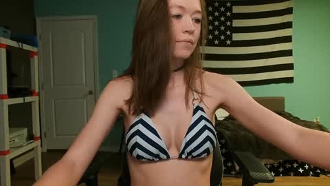 Anabelleleigh online show from March 2, 3:33 am