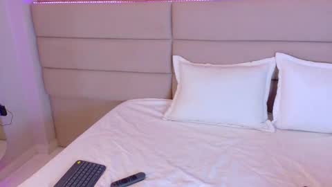 Snapshot of anabelleray chatting on October 7, 7:10 pm anabelleray online show from October 7, 7:10 pm