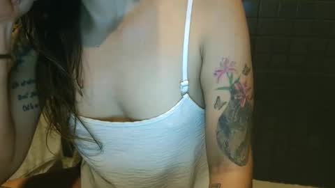 anabelucci_ online show from January 14, 3:14 am