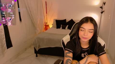 ANABEL WOLF  online show from November 27, 5:42 pm