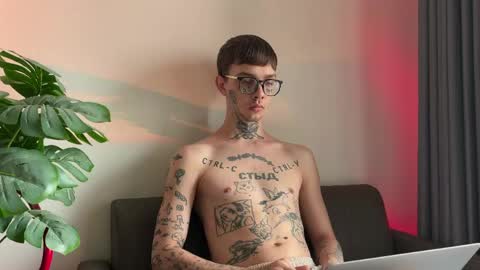 simon online show from April 17, 1:08 am