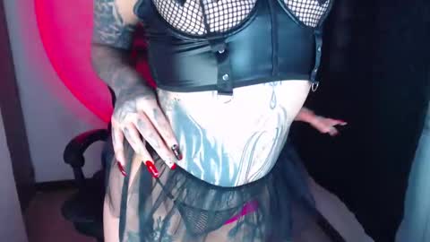 Snapshot of anai_gomez chatting on February 10, 9:15 pm Callme Mistress Ani online show from February 10, 9:15 pm