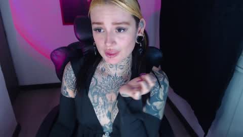 Snapshot of anai_gomez chatting on January 7, 11:03 pm Callme Mistress Ani online show from January 7, 11:03 pm