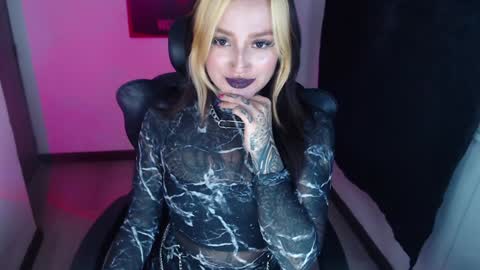 Snapshot of anai_gomez chatting on January 17, 7:49 pm Callme Mistress Ani online show from January 17, 7:49 pm
