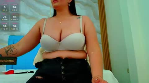 A N A P A U L A online show from September 20, 7:17 pm