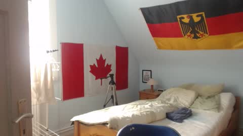 Andre online show from September 17, 11:35 am