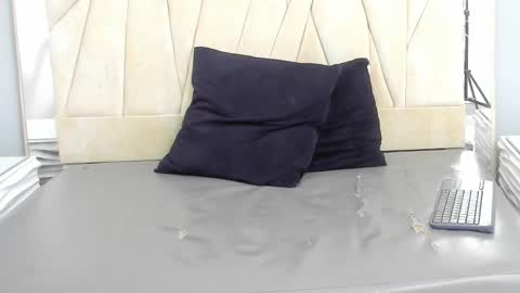 Snapshot of andre_blow chatting on September 20, 5:16 pm Andre Blow online show from September 20, 5:16 pm