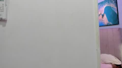 Snapshot of andre_blow chatting on September 27, 11:52 am Andre Blow online show from September 27, 11:52 am