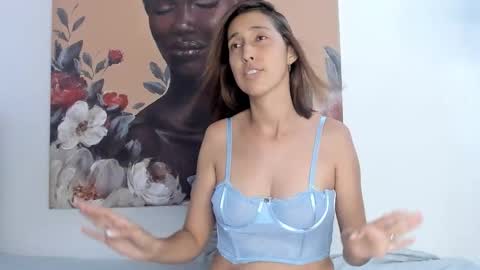 A l e online show from September 23, 8:26 pm