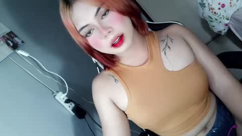 andrea_lovesyou online show from August 10, 5:01 am